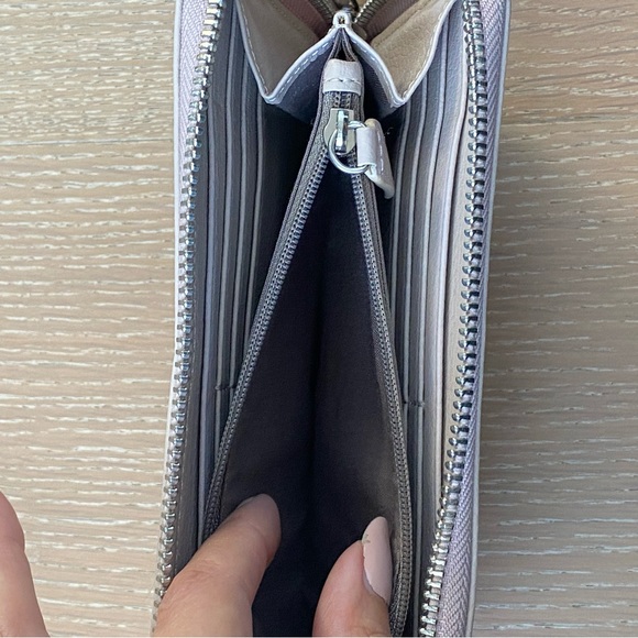 Calvin Klein cross body bag, wristlet and wallet (set) - Picture 6 of 12